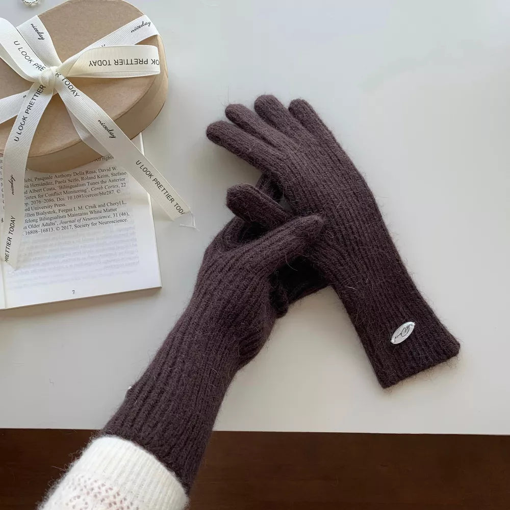 Luxurious Ribbed Knit Touchscreen Gloves